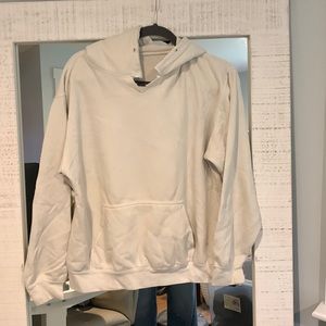Brandy Melville sweatshirt